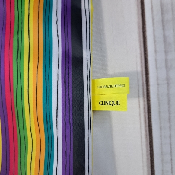 3 FOR 12 SALE Clinique × Donald REVERSIBLE Tote Bag - Picture 10 of 12